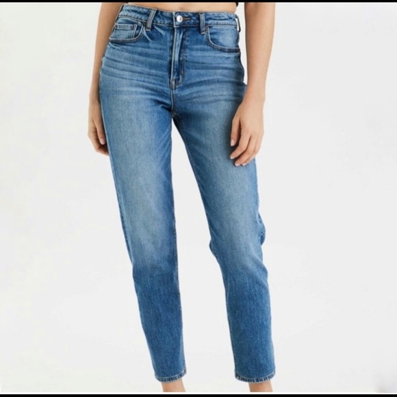 American Eagle Outfitters Denim - AE High Rise Mom Jean